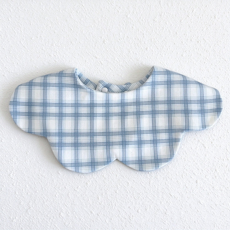 Waterproof Baby Bib with Reversible Scalloped Design