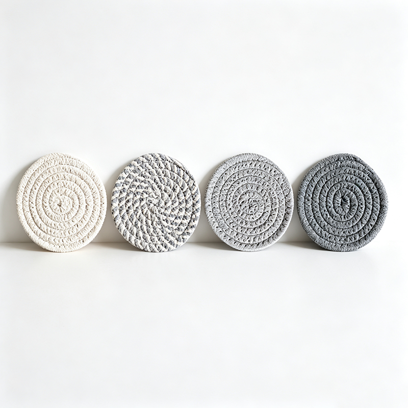 CouldNook 4PCS/8PCS Woven Drink Coaster Set - Warm Table Accent