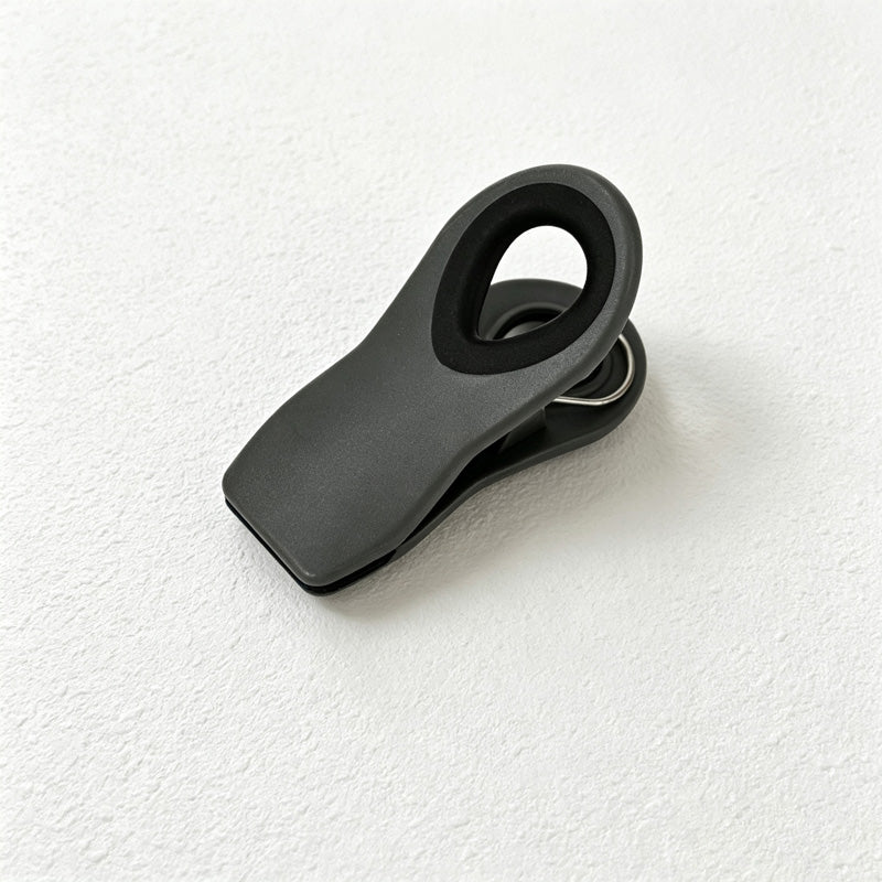 CouldNook Magnetic Food Bag Clip - Soft Grip Handles