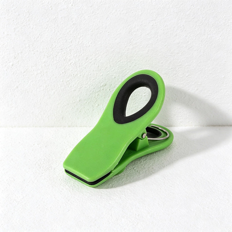 CouldNook Magnetic Food Bag Clip - Soft Grip Handles