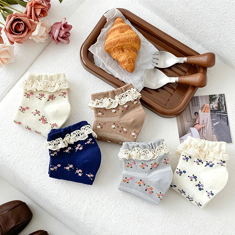 CouldNook Dainty Floral Crew Socks - Everyday Gift Accessory