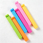 CouldNook 11cm Food Bag Sealing Clip - Kitchen Storage Clip (Random Color)