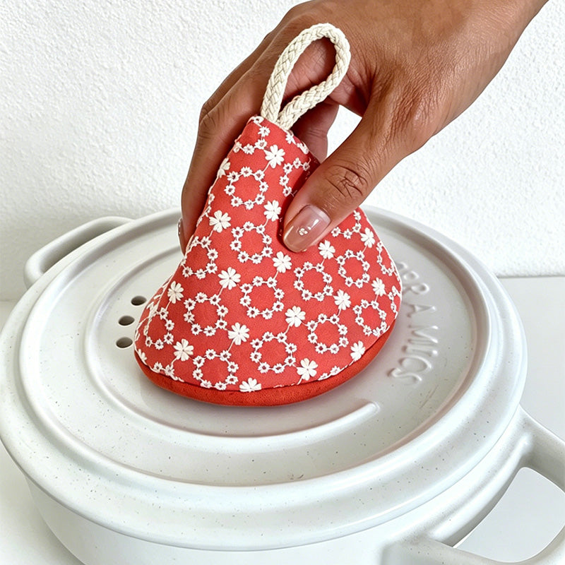 CouldNook Triangular Pot Handle Cap - Aesthetic insulated Kitchen Grip