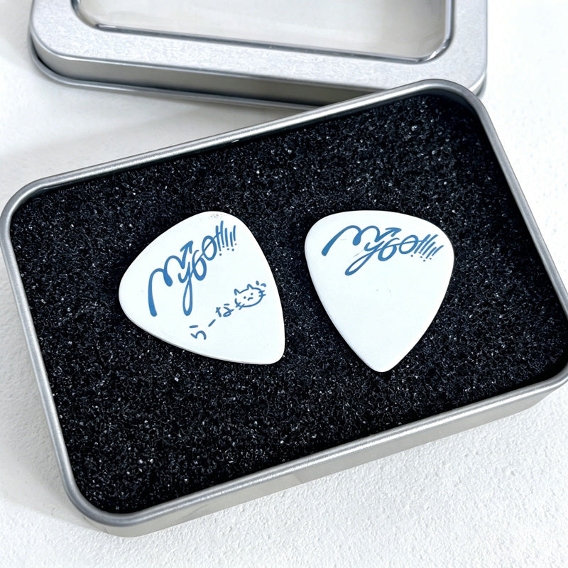 CouldNook Character Motif Guitar Pick - Durable PVC Musical Accessory