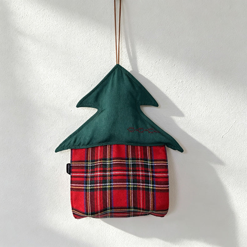 CouldNook Hanging Plaid Tissue Cover - Cozy Corner Accent