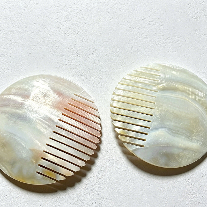 CouldNook Animal Shell Decorative Comb - Aesthetic Carved Shell Ornament
