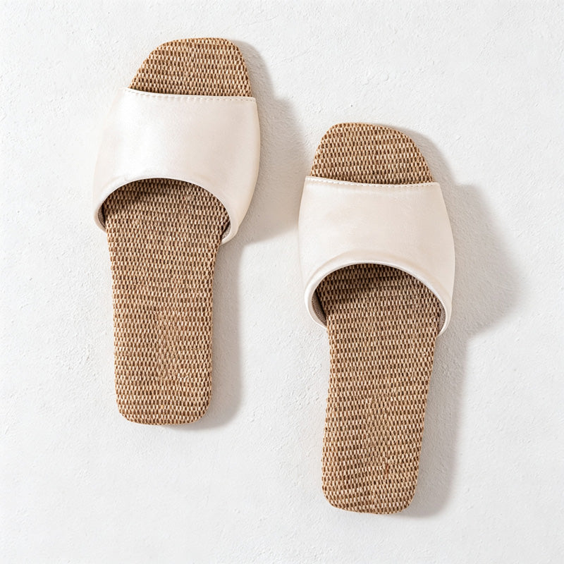 CouldNook Woven Look Contrast Footbed Home Slippers - Gentle Display Piece