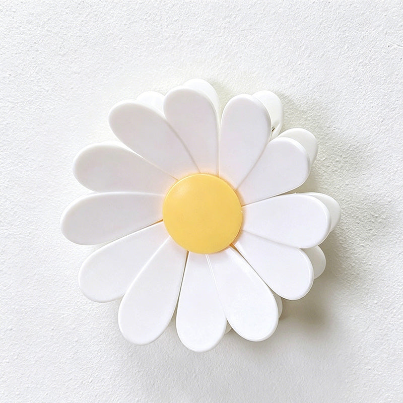 CouldNook Daisy Magnetic Food Sealing Clip - Fridge Magnet 2-in-1