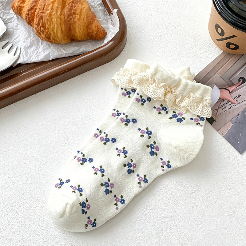 CouldNook Dainty Floral Crew Socks - Everyday Gift Accessory