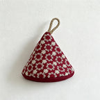 CouldNook Triangular Pot Handle Cap - Aesthetic insulated Kitchen Grip