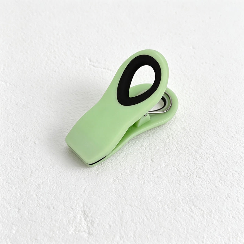 CouldNook Magnetic Food Bag Clip - Soft Grip Handles