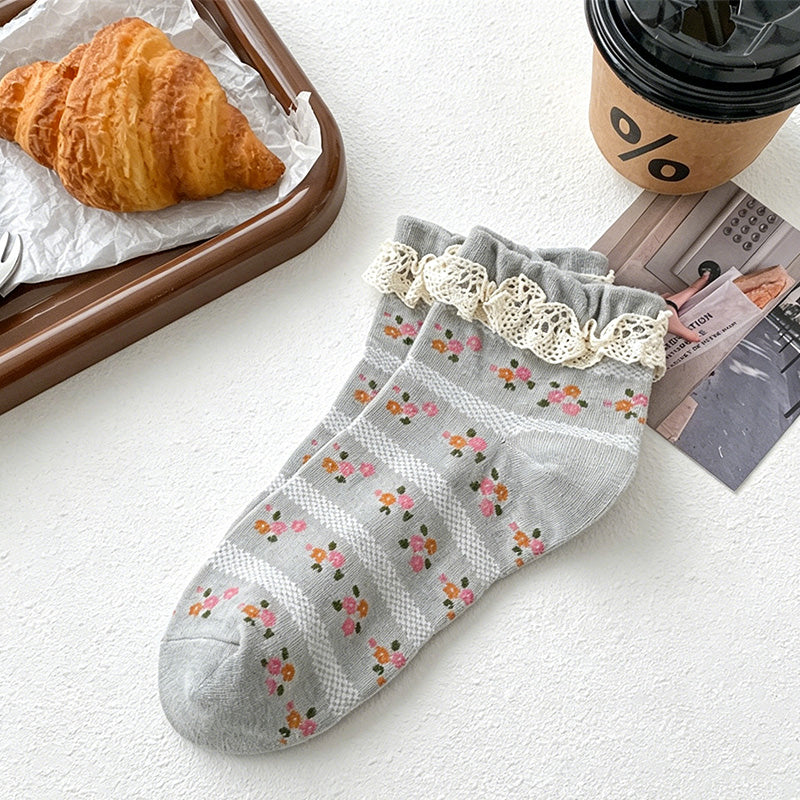 CouldNook Dainty Floral Crew Socks - Everyday Gift Accessory