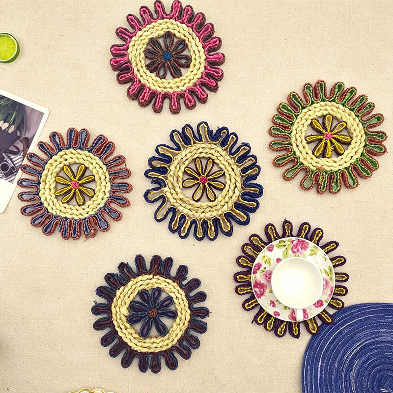 CouldNook Flower Shape Corn Woven Mat - Aesthetic Natural Placemat