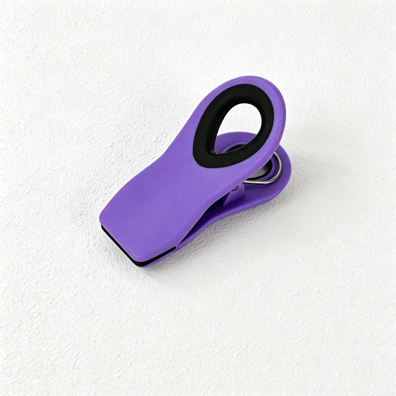 CouldNook Magnetic Food Bag Clip - Soft Grip Handles