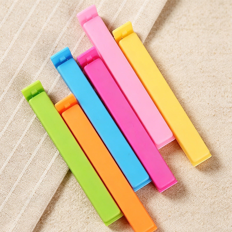 CouldNook 11cm Food Bag Sealing Clip - Kitchen Storage Clip (Random Color)