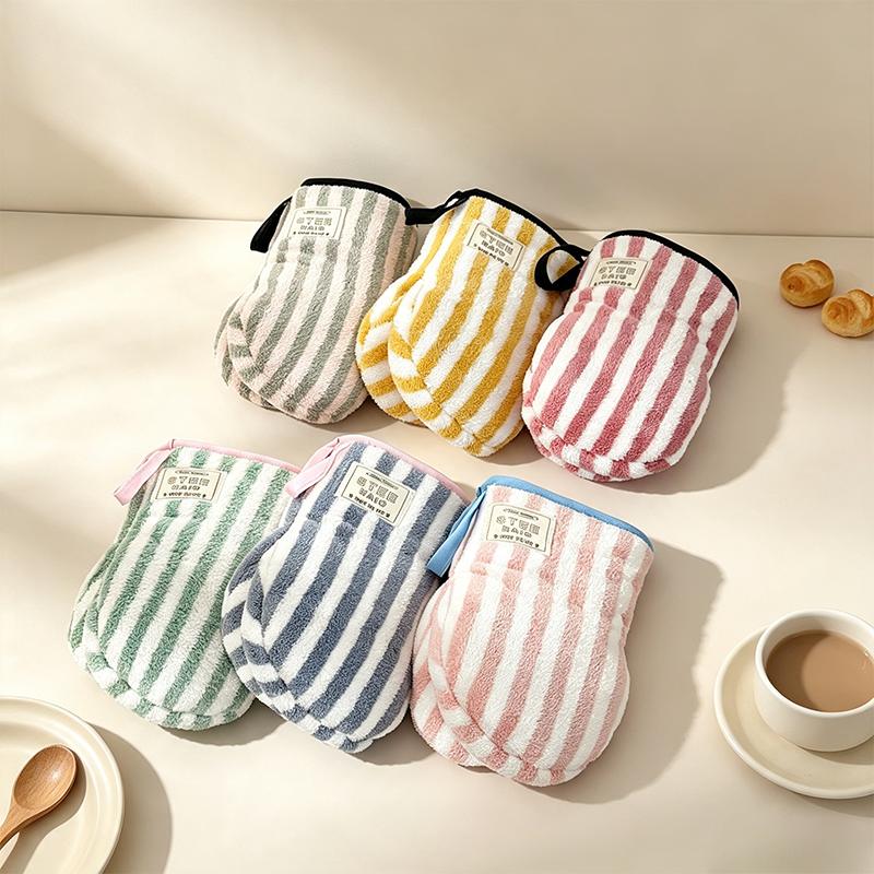 CouldNook Striped Mini Grip Oven Mitts - Welcoming Home Companion