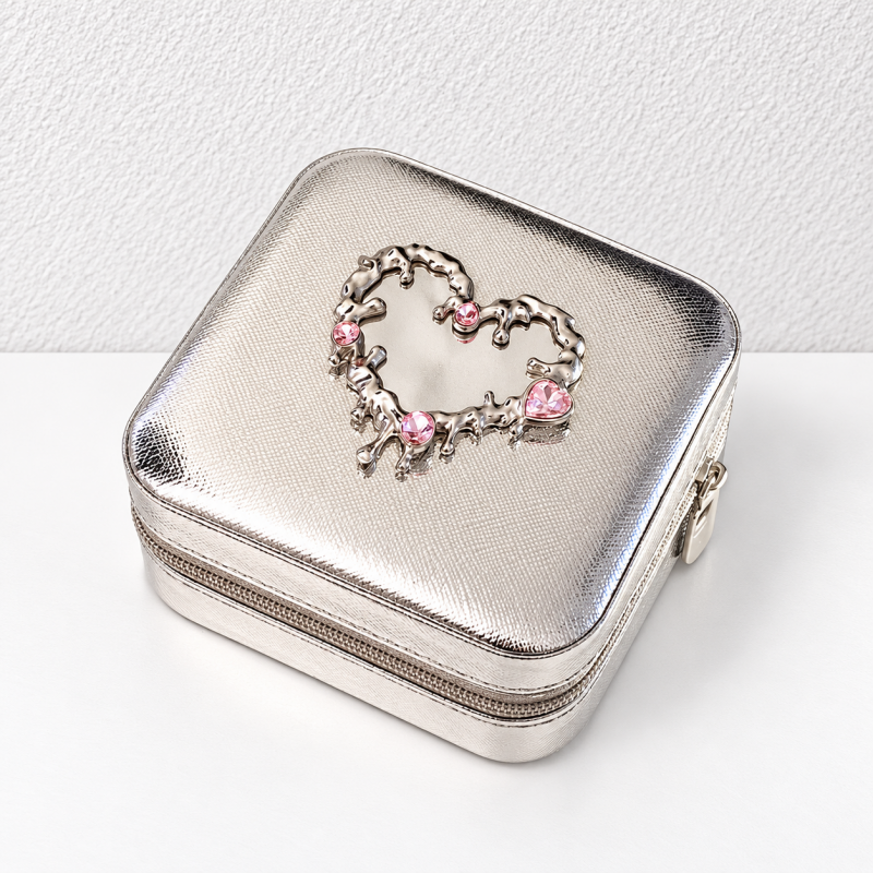 CouldNook Heart Accent Jewelry Box - Reflective Finish And Divided Storage