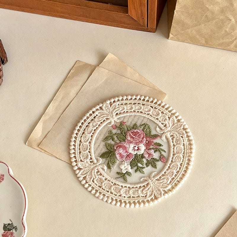CloudNook Floral Lace Coaster‑Vintage Round Table Placemat