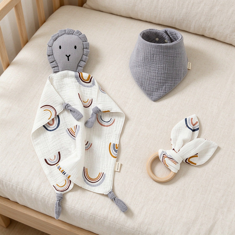 Lion Comfort Cloth and Bib Three-Piece Set
