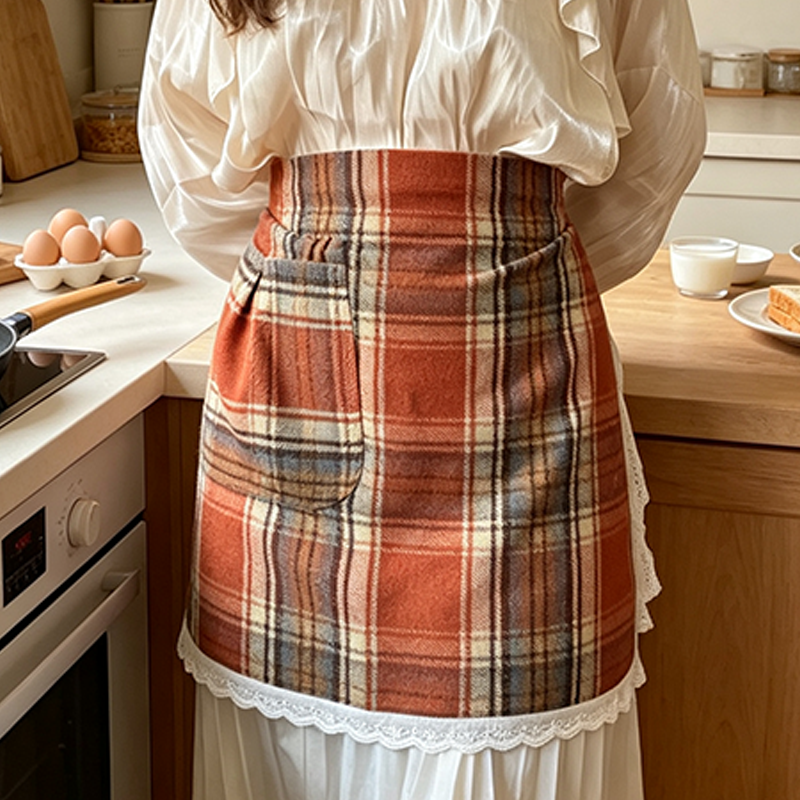 CouldNook Tartan Waist Apron - Warm Plaid Lace Border