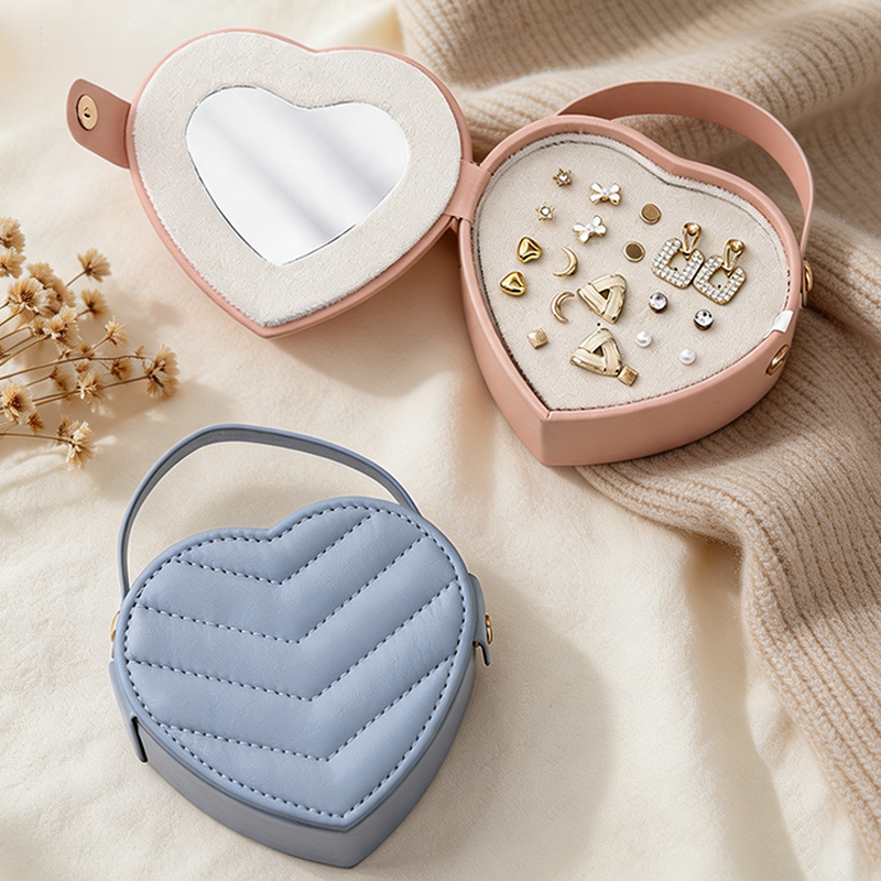 CouldNook Ridged Round Handle Jewelry Case - Relaxed Daily Helper