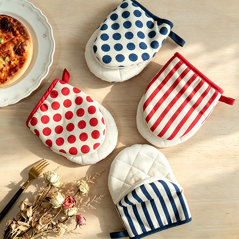 CouldNook Striped Dot Oven Mitt - Kitchen Heat Helper