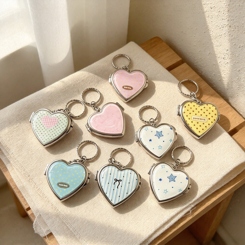 CouldNook Heart Mirror Keychain - Patterned Hinged Cover