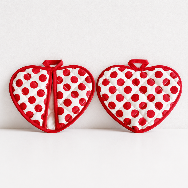 CouldNook Heart Polka Dot Heat Resistant - Absorbent Home Textile