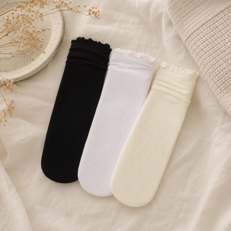 CouldNook Cozy Scalloped Cooling Crew Socks - Light Shoe Accent