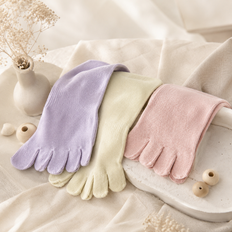 CouldNook Full Grip Pilates Socks - Balanced Studio Accent