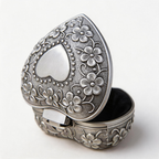 CouldNook Romantic Heart Wedding Box - Aesthetic Rose Engraved Ring Case (小胡0602-8ZA7HOB28)