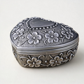 CouldNook Romantic Heart Wedding Box - Aesthetic Rose Engraved Ring Case (小胡0602-8ZA7HOB28)