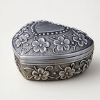 CouldNook Romantic Heart Wedding Box - Aesthetic Rose Engraved Ring Case (小胡0602-8ZA7HOB28)