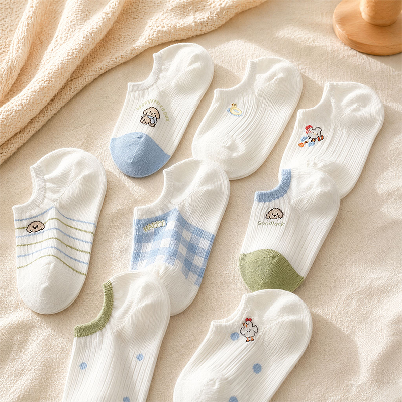 CouldNook Cartoon Duck Pattern Ankle Socks - Light Vanity Accent