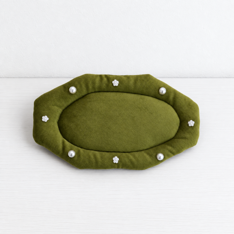 CouldNook Velvet Pearl Jewelry Mat - Scalloped Oval Tray