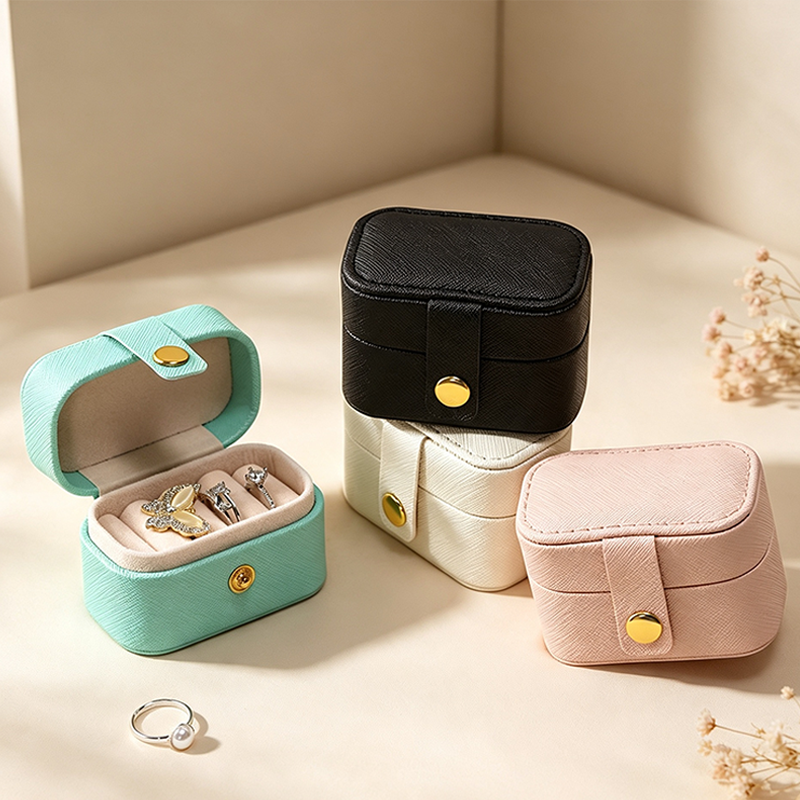 CouldNook Button Cube Travel Jewelry Case - Neat Corner Addition