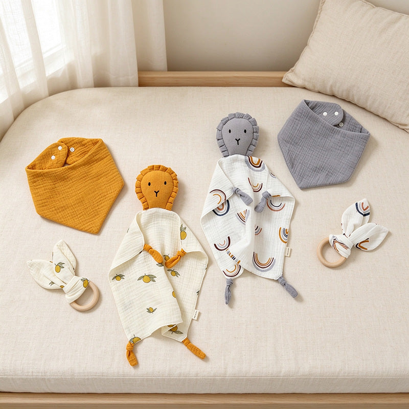 Lion Comfort Cloth and Bib Three-Piece Set