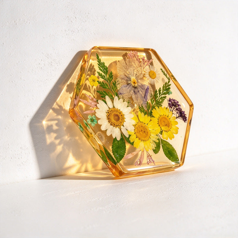 CouldNook Hexagonal Floral Coaster - Clear Body and Pressed Flower Arrangement