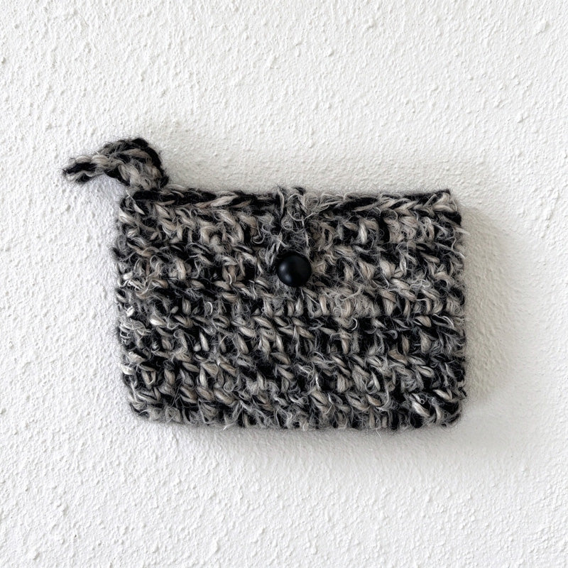Crochet Card Pouch with Mixed-Yarn Texture