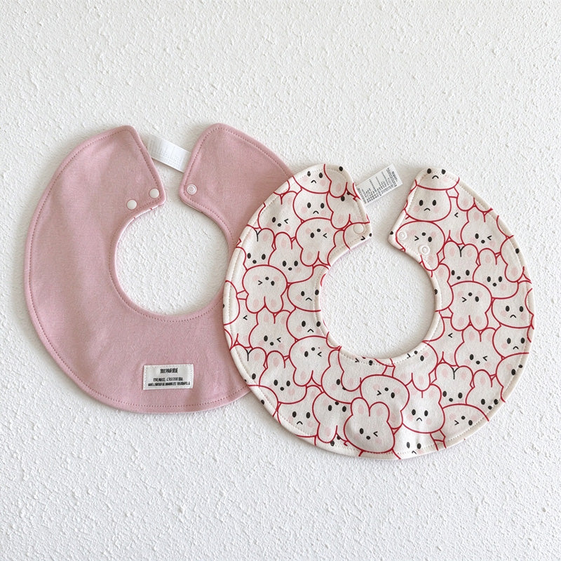 Reversible Round Baby Bib with Adjustable Snaps