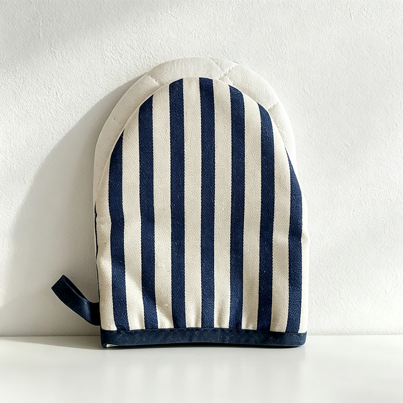 CouldNook Striped Dot Oven Mitt - Kitchen Heat Helper