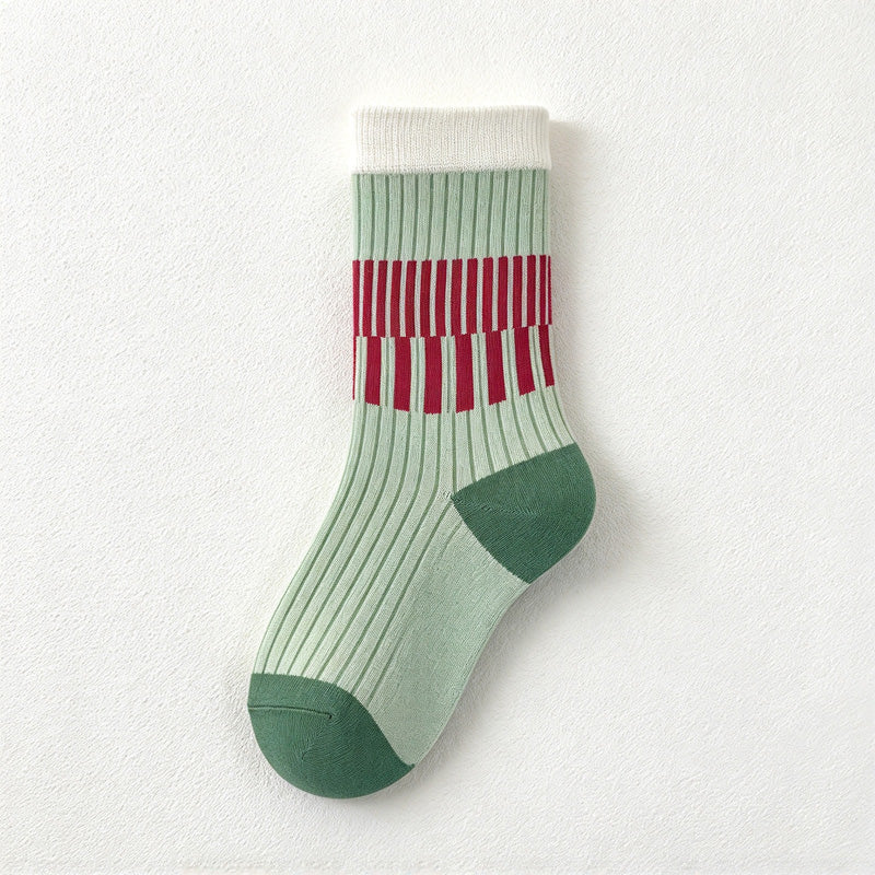 CouldNook Graphic Crew Socks - Apple Motifs And Contrasting Stripe Patterns