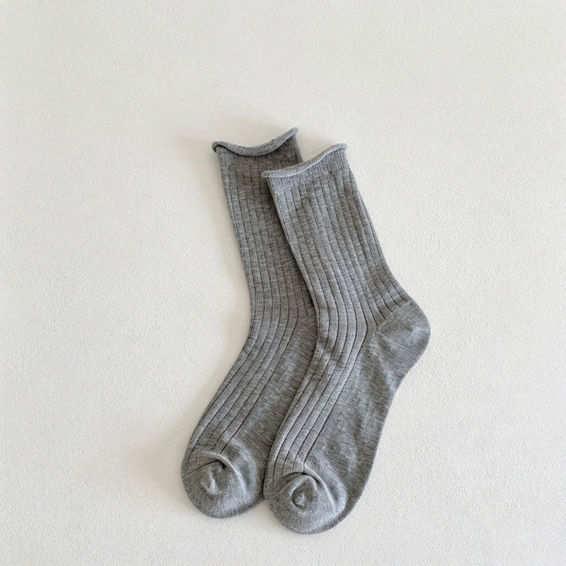 CouldNook Scalloped Ribbed Crew Socks-Scalloped Cuff Edge