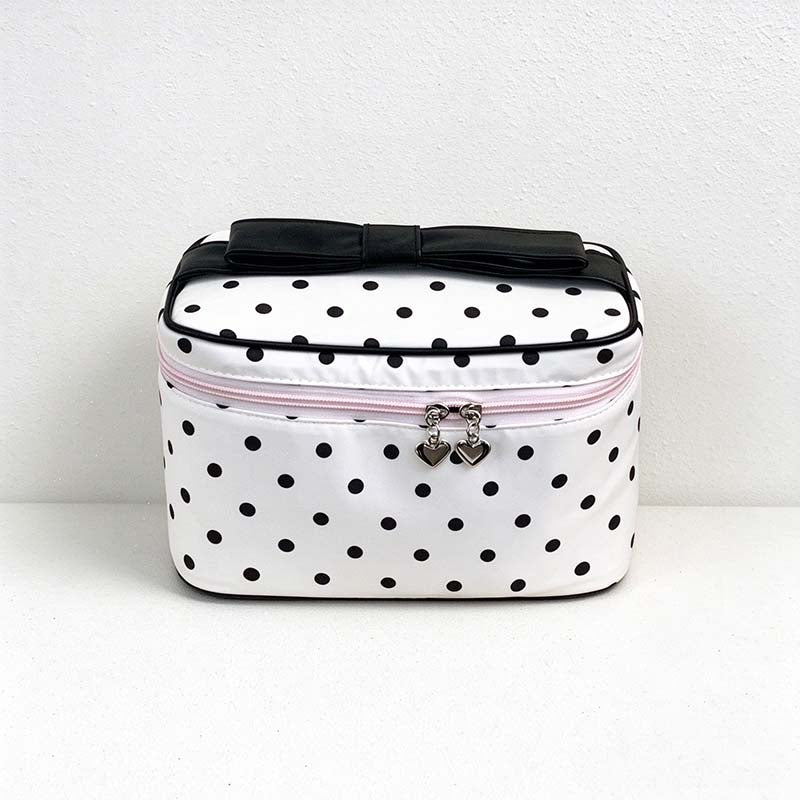 Bow Handle Cosmetic Bag - Heart Pulls and Patterned Body