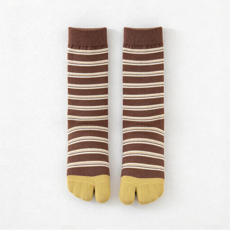 CouldNook Patterned Split-Toe Socks - Rabbit Motifs And Contrast Toe Sections