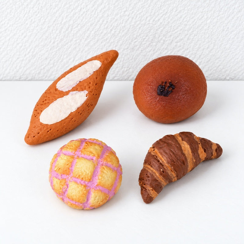 CouldNook Miniature Bakery Scene Decorations - Cats Bears And Tiny Furniture