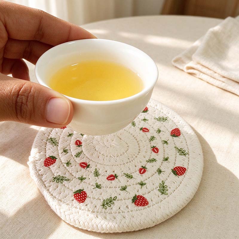 CouldNook Printed Rope Table Mat - Strawberry Floral