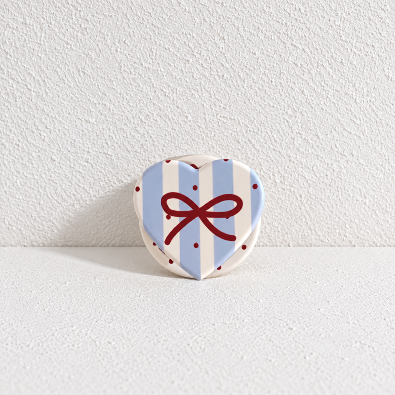 CouldNook Heart Magnetic Phone Stand - Printed Acrylic Face and Pop-Out Support