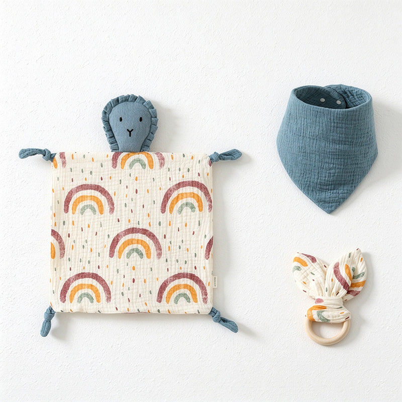 Lion Comfort Cloth and Bib Three-Piece Set