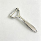 CouldNook Kitchen Vegetable Peeler - Pumpkin Shaped Accent Kitchen Table Use